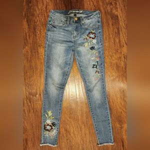 Seven7 Floral Embroidered Skinny Jeans